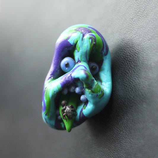 4. Bug Bites | Screaming Heads Collection